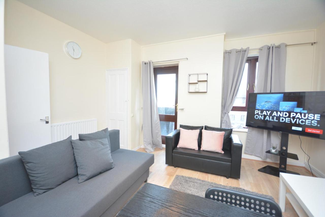 Lovely 4 Bedroom Apartment Close To The City Walking Distance From The Rivere View London Eksteriør billede